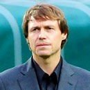 HLV Oleg Kononov – Huấn luyện viên trưởng (Russia)