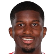 Cầu thủ Daniel Kanu (Sierra Leone)