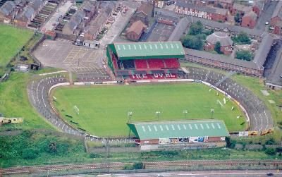 Sân vận động The Oval – sân nhà của Glentoran