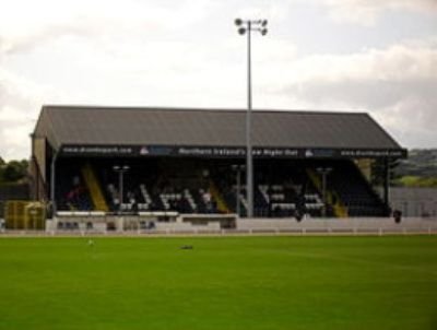 Sân vận động New Grosvenor Stadium – sân nhà của Lisburn Distillery