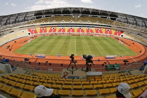 Sân vận động Estádio dos Coqueiros – sân nhà của Benfica de Luanda