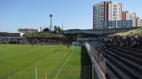 Sân vận động Estádio Eng.º Carlos Salema – sân nhà của Oriental de Lisboa