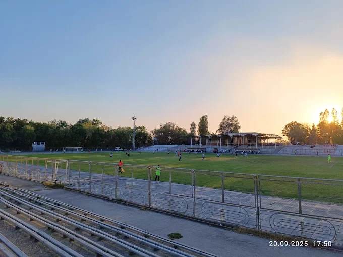 Sân vận động Metallurg Stadium – sân nhà của FK OKMK