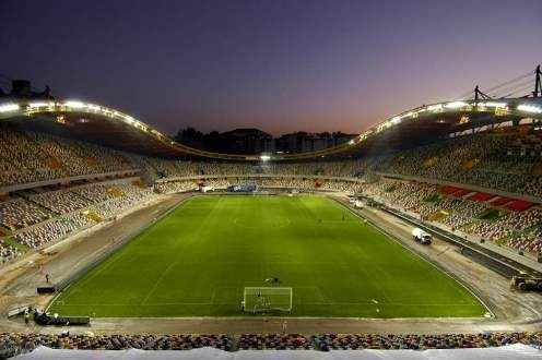 Sân vận động Estádio Dr. Magalhães Pessoa – sân nhà của GD Peniche