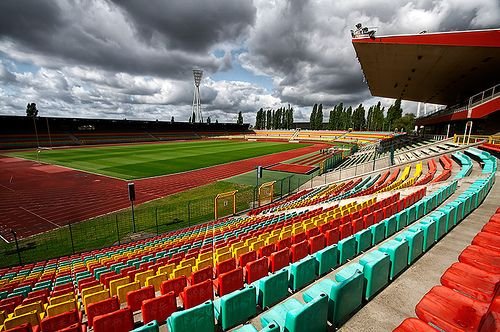 Sân vận động Friedrich-Ludwig-Jahn-Sportpark – sân nhà của BFC Dynamo