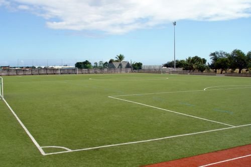 Sân vận động Stade Théophile Hoarau – sân nhà của SS Saint-Louisienne