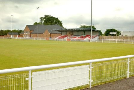 Sân vận động Spiers and Hartwell Jubilee Stadium – sân nhà của Evesham United