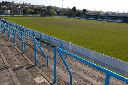 Sân vận động The Grove – sân nhà của Halesowen Town
