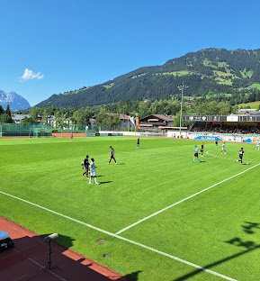 Sân vận động Sportplatz Kitzbühel-Langau – sân nhà của FC Kitzbühel