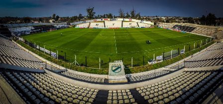 Sân vận động Jardines Del Hipódromo – sân nhà của Danubio