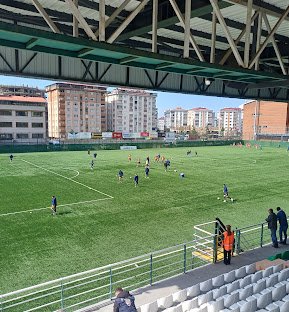 Sân vận động Çayeli İlçe Stadı – sân nhà của Cayeli Spor