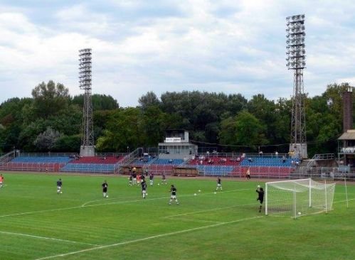 Sân vận động Ligeti Stadion – sân nhà của Vác-Újbuda LTC